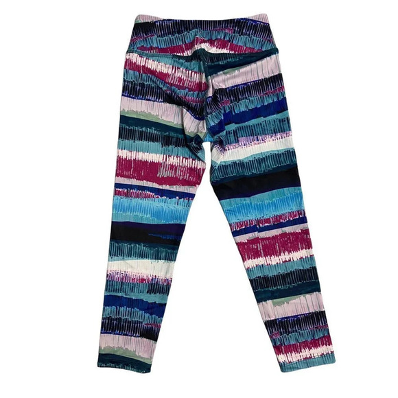 Beyond Yoga Lux Print Capri Legging in Palm Shadow- size Small - Picture 7 of 7